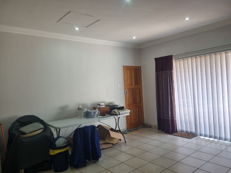 4 Bedroom Property for Sale in Vaalpark Free State